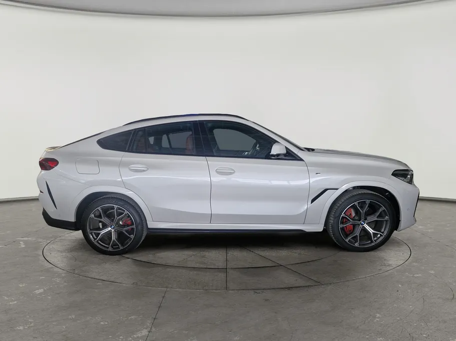 2021 BMW X Series 6 xDrive 40i 