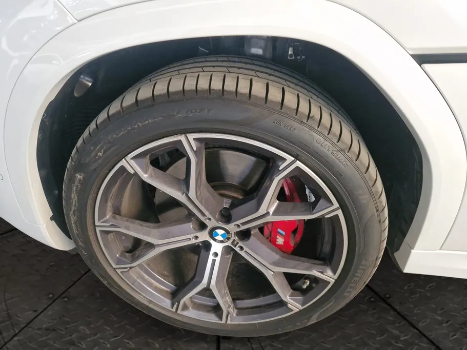 بي ام دبليو الفئة اكس 6 xDrive 40i 2021 