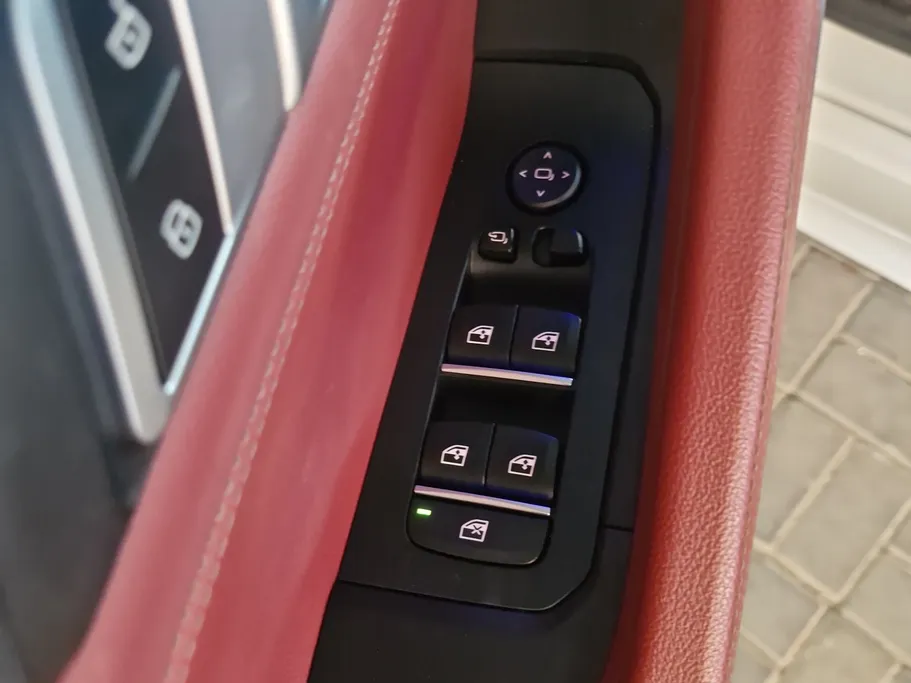 2021 BMW X Series 6 xDrive 40i 