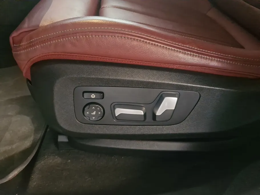 2021 BMW X Series 6 xDrive 40i 
