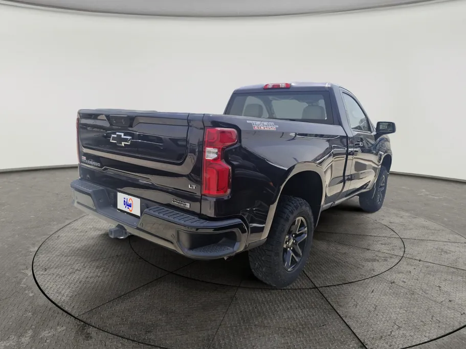 2023 Chevrolet Silverado LT 