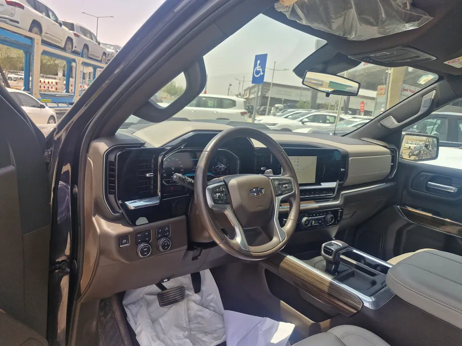 2023 Chevrolet Silverado LT 