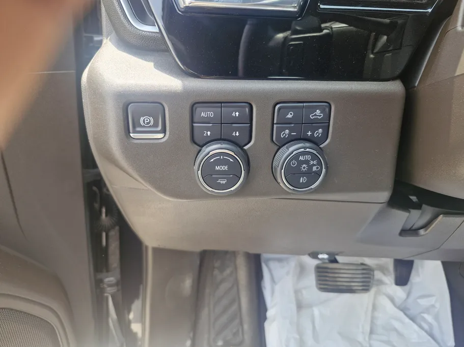 2023 Chevrolet Silverado LT 