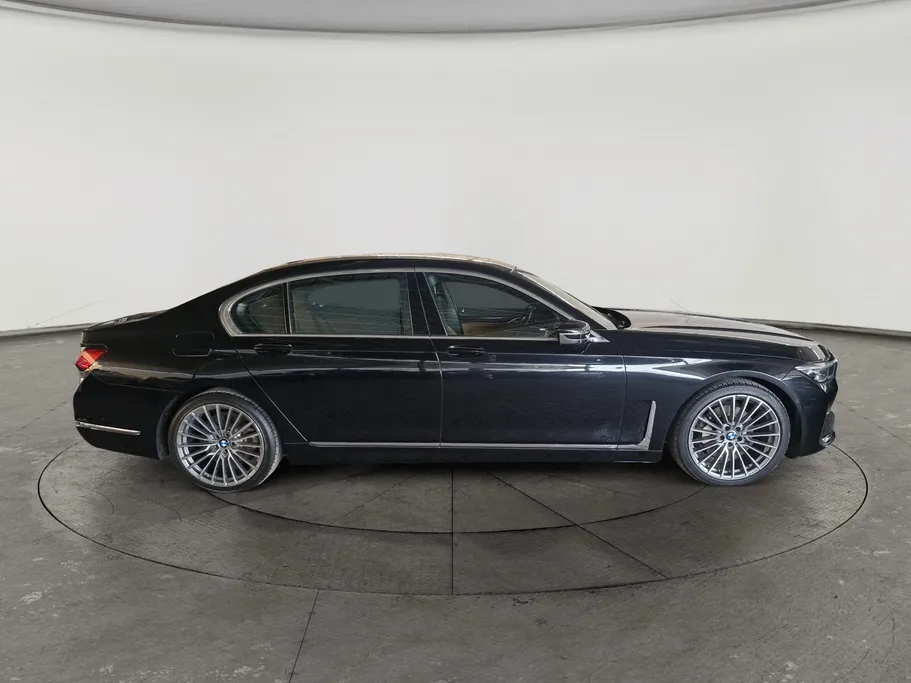 2022 BMW 7 Series 730Li 