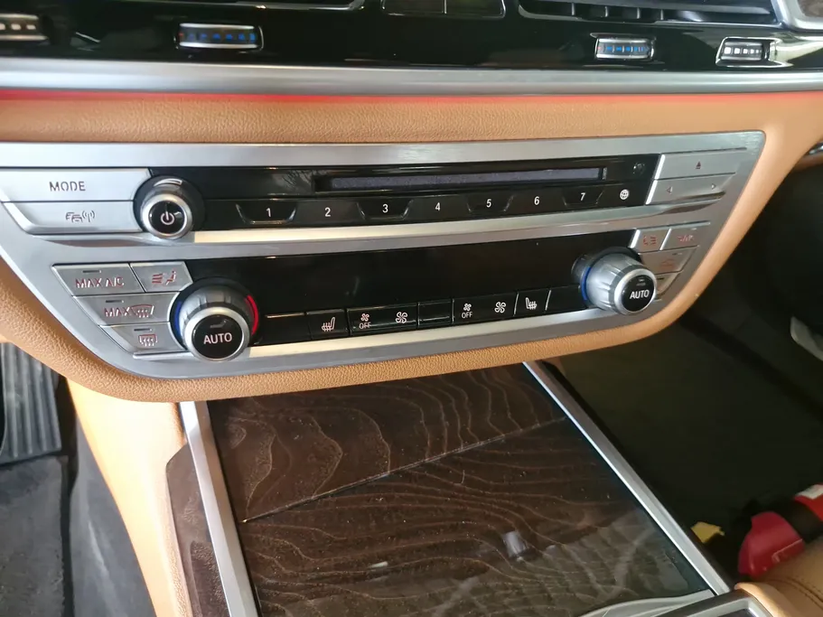 2022 BMW 7 Series 730Li 