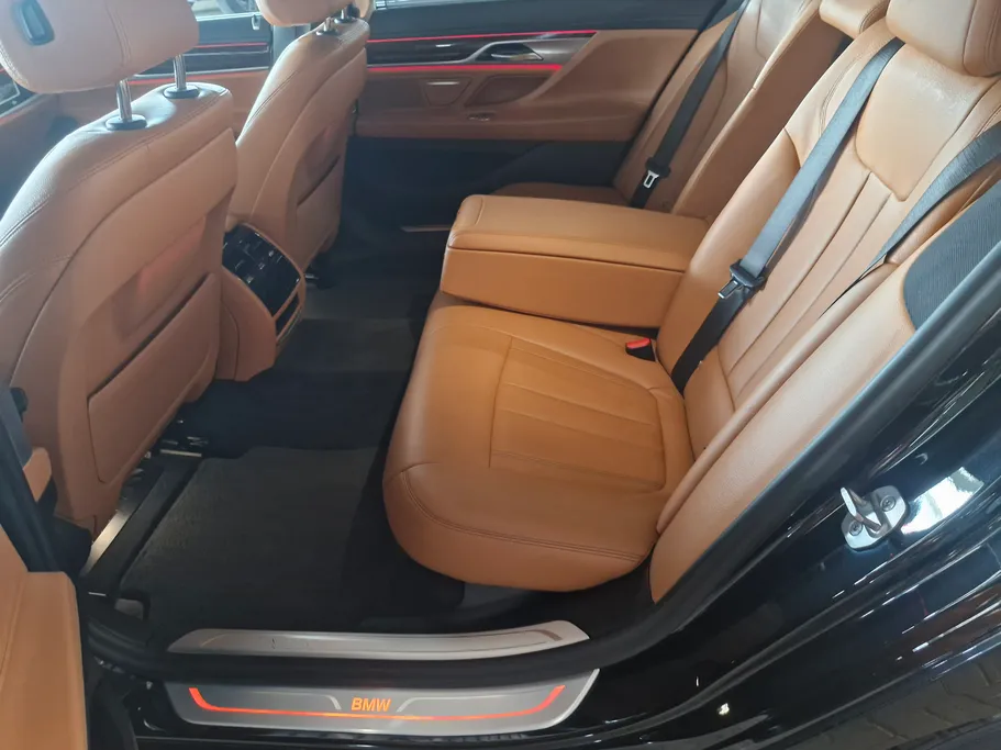 2022 BMW 7 Series 730Li 