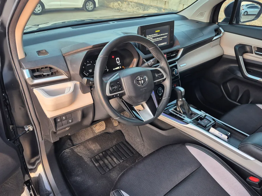 2025 Toyota Veloz GLX 
