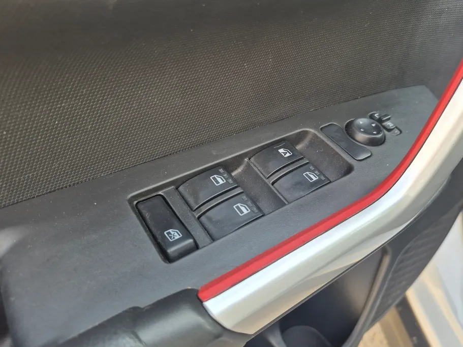 2024 Toyota Raize XLE 