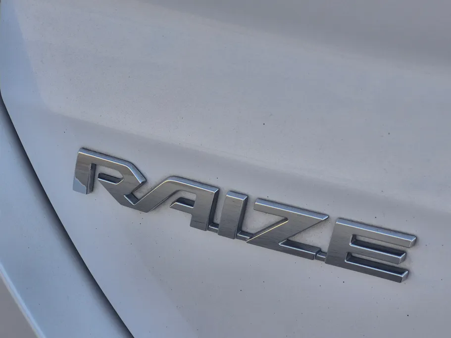 2024 Toyota Raize XLE 
