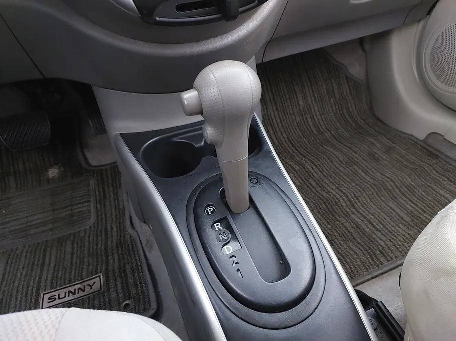 2023 Nissan Sunny SV Comfort 
