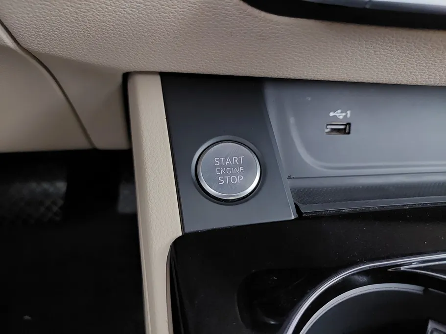 اودي A4 35 TFSI 2024 