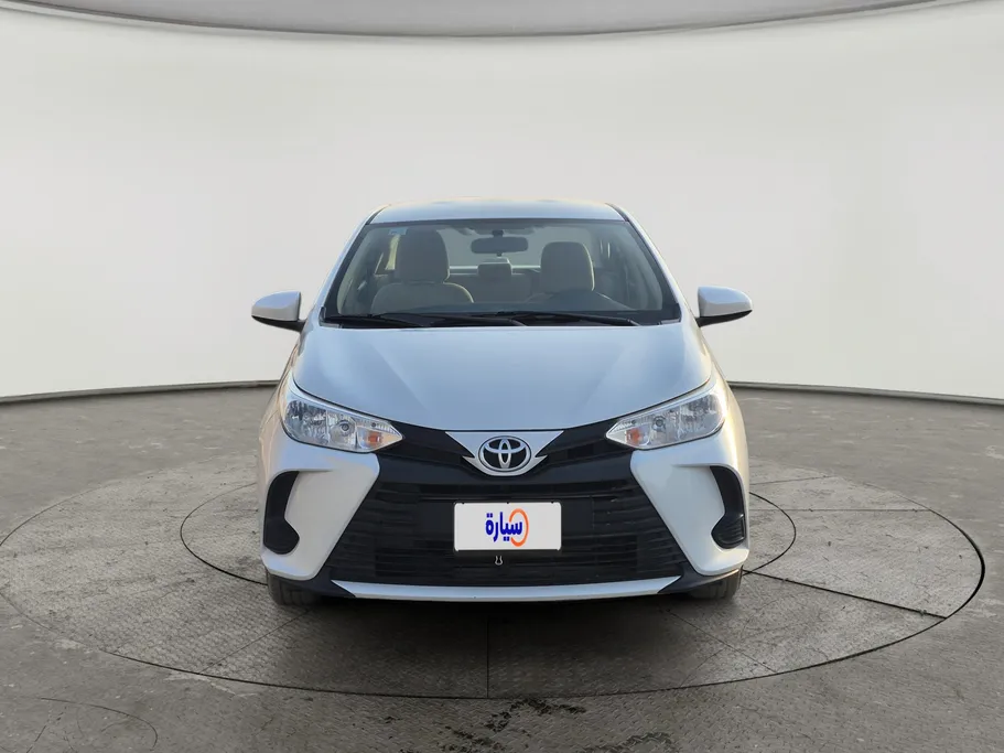 2022 Toyota Yaris  Y 