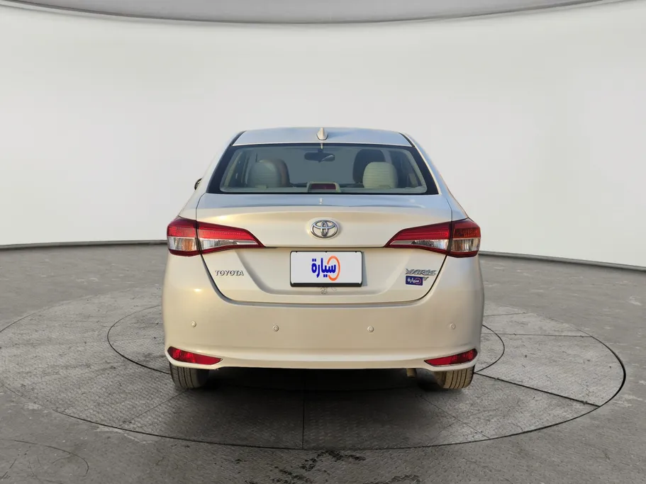 2022 Toyota Yaris  Y 