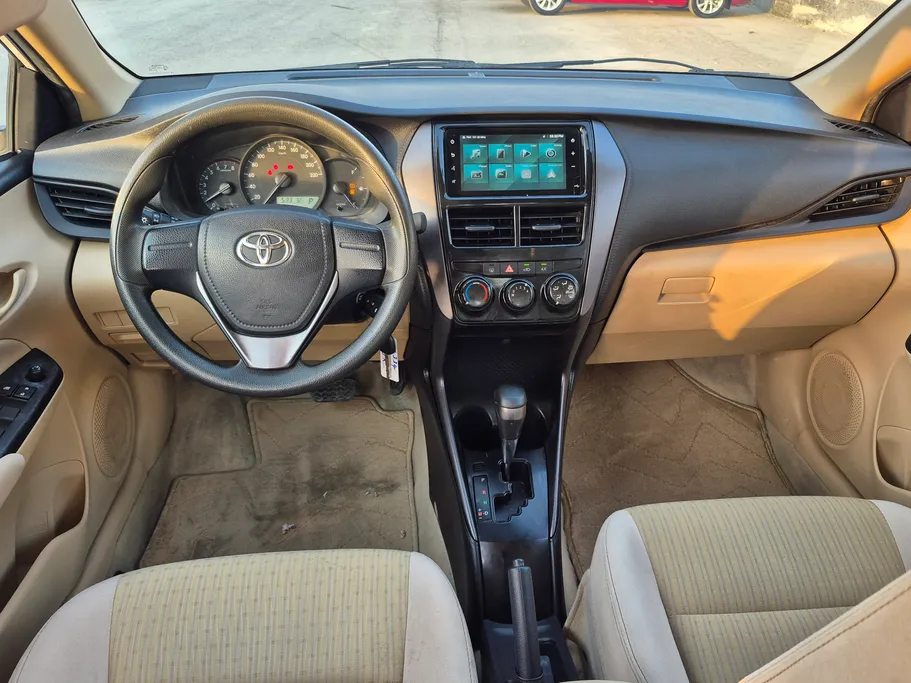 2022 Toyota Yaris  Y 