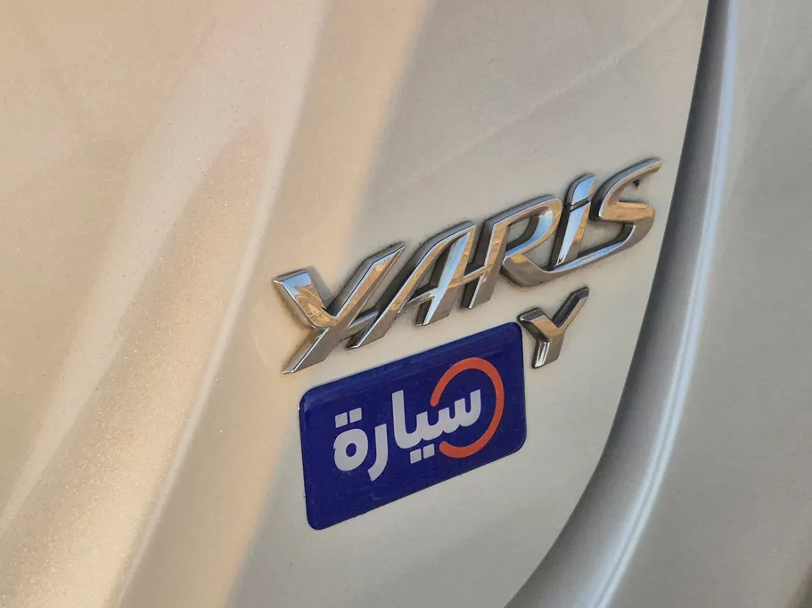 2022 Toyota Yaris  Y 