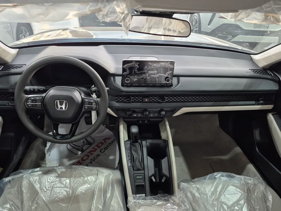 هوندا اكورد LX 2025 