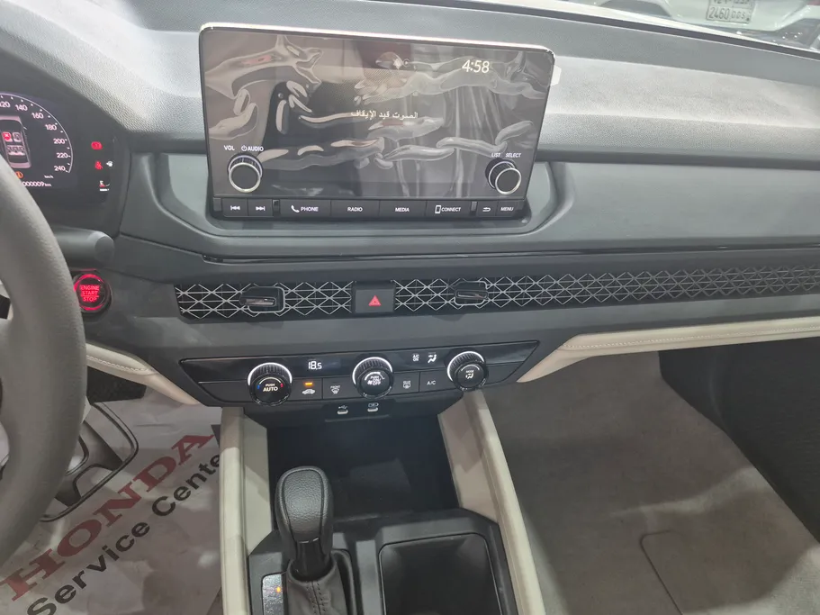 هوندا اكورد LX 2025 