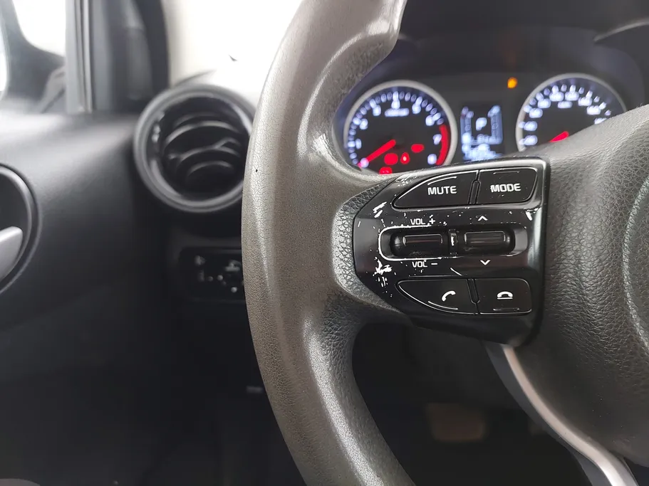 2022 Kia Pegas LX 