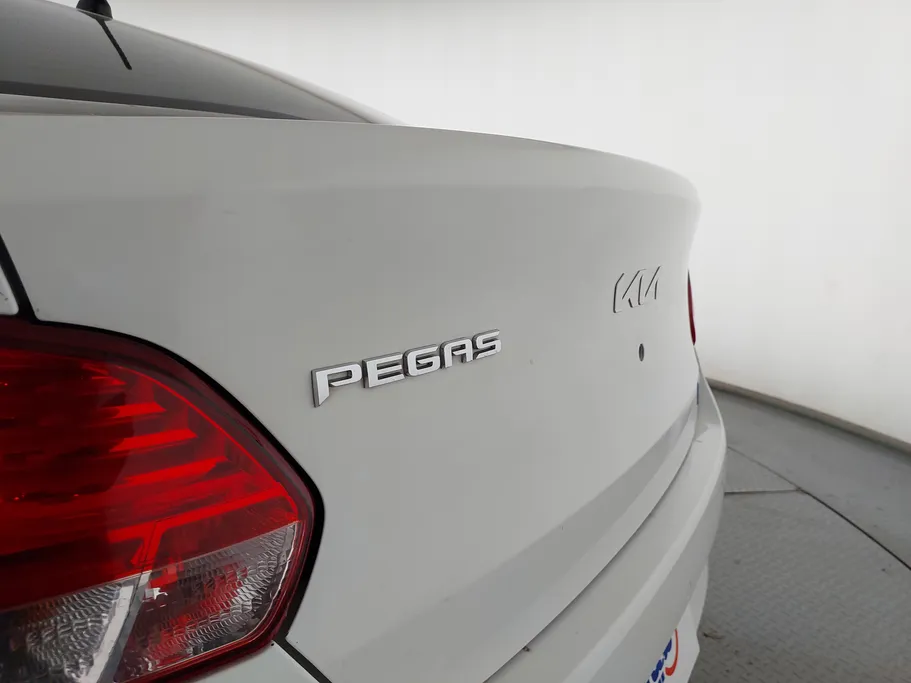 2022 Kia Pegas LX 