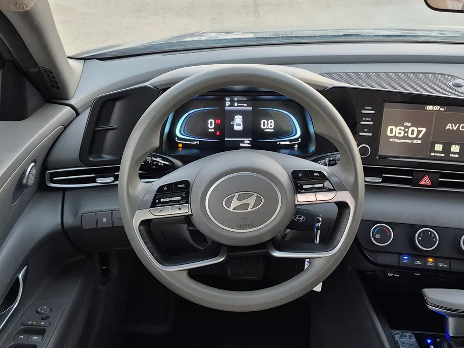 2025 Hyundai Elantra Fleet 