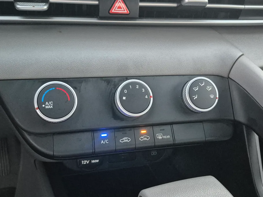 2025 Hyundai Elantra Fleet 