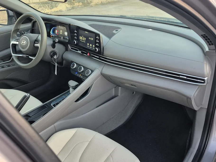 2025 Hyundai Elantra Fleet 