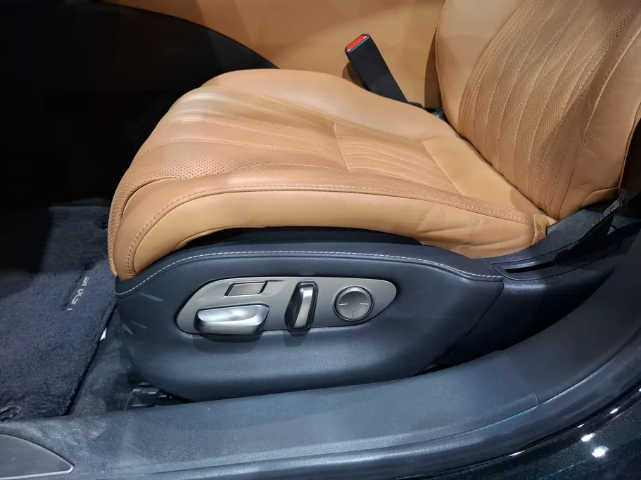 لكزس LS 500 BH Hybrid 2022 