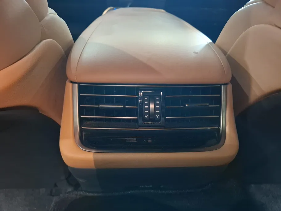 لكزس LS 500 BH Hybrid 2022 