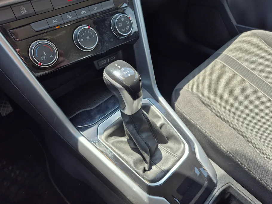 2024 Volkswagen T Roc Life 