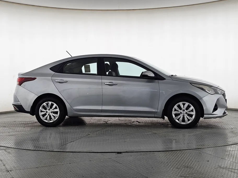 2022 Hyundai Accent Smart 