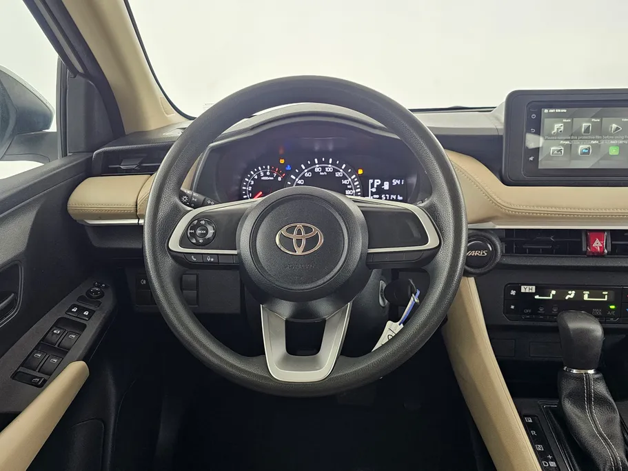 2024 Toyota Yaris  Y 