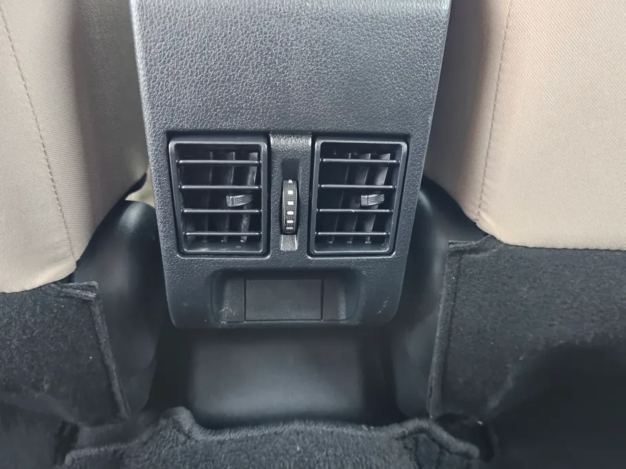 2024 Toyota Yaris  Y 