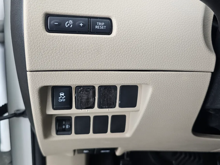 2021 نيسان Xtrail S 7 Seats 