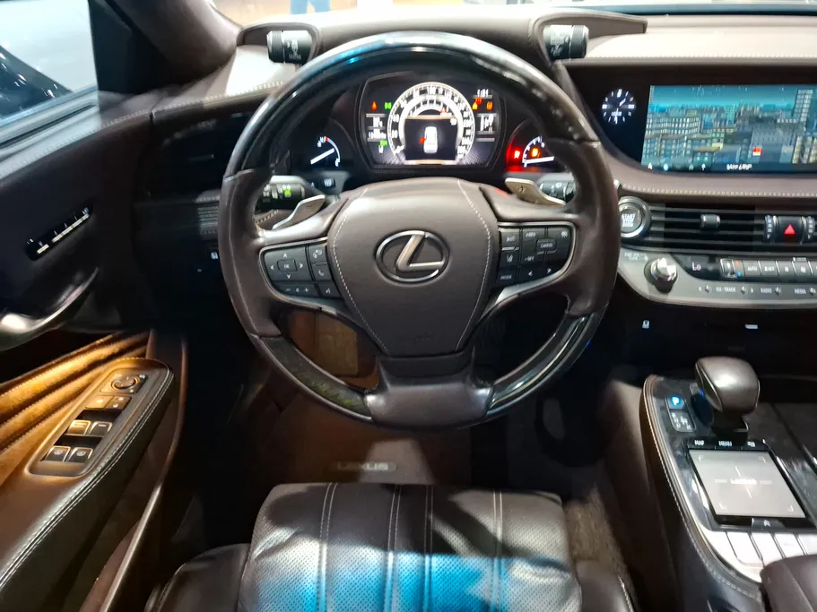 2018 Lexus LS 500 