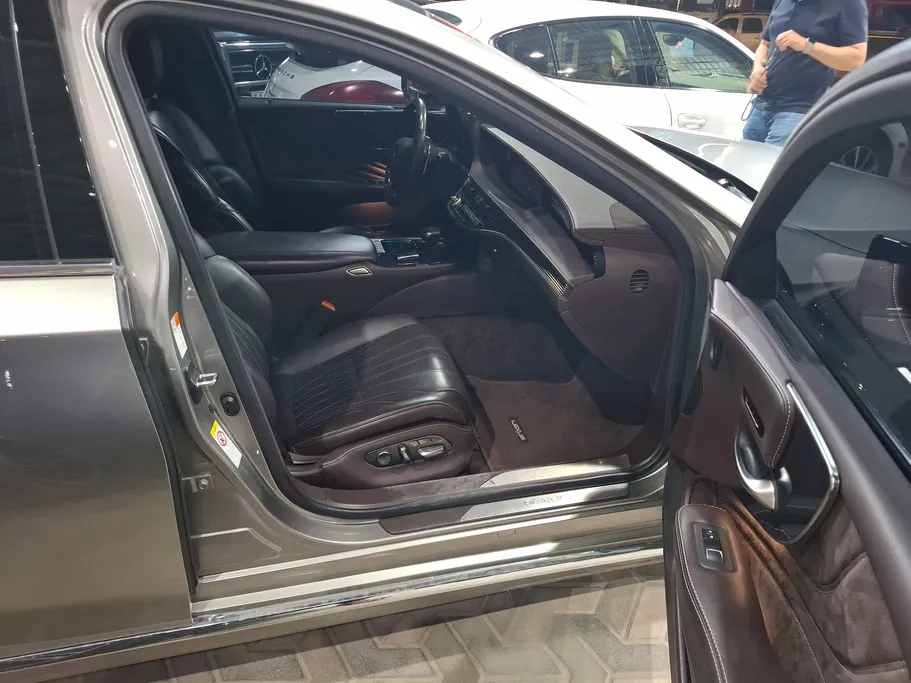 2018 Lexus LS 500 
