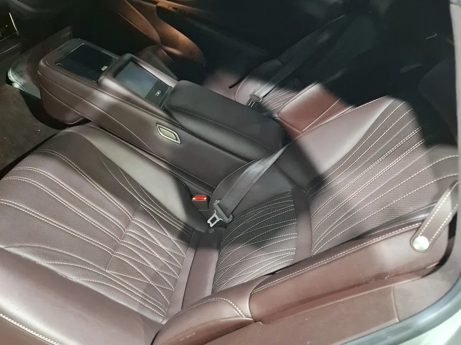 2018 Lexus LS 500 