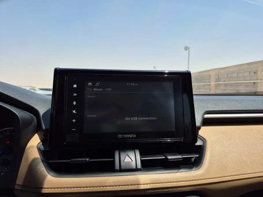2021 تويوتا RAV4 LE HEV 