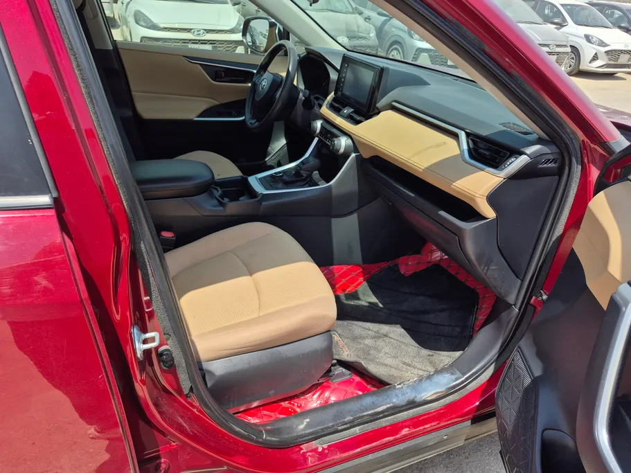 2021 تويوتا RAV4 LE HEV 