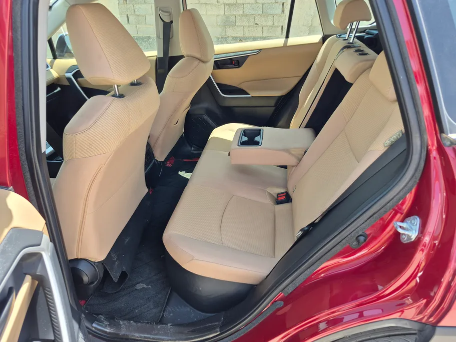 2021 تويوتا RAV4 LE HEV 
