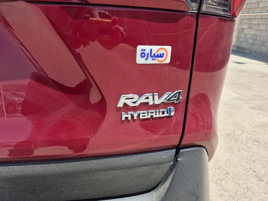2021 تويوتا RAV4 LE HEV 