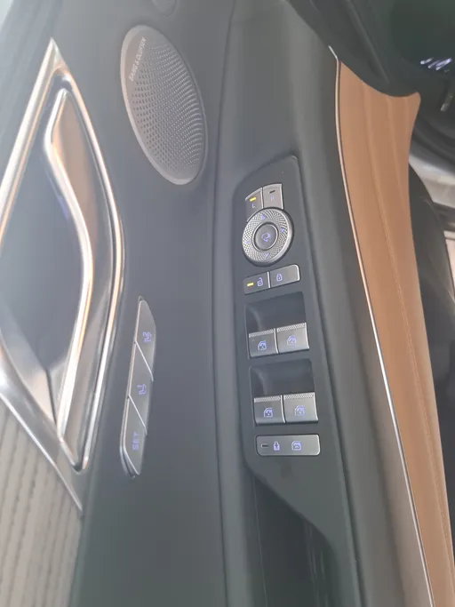 2025 Genesis GV80 Royal 