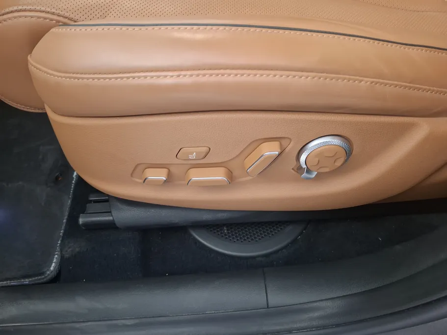2025 Genesis GV80 Royal 