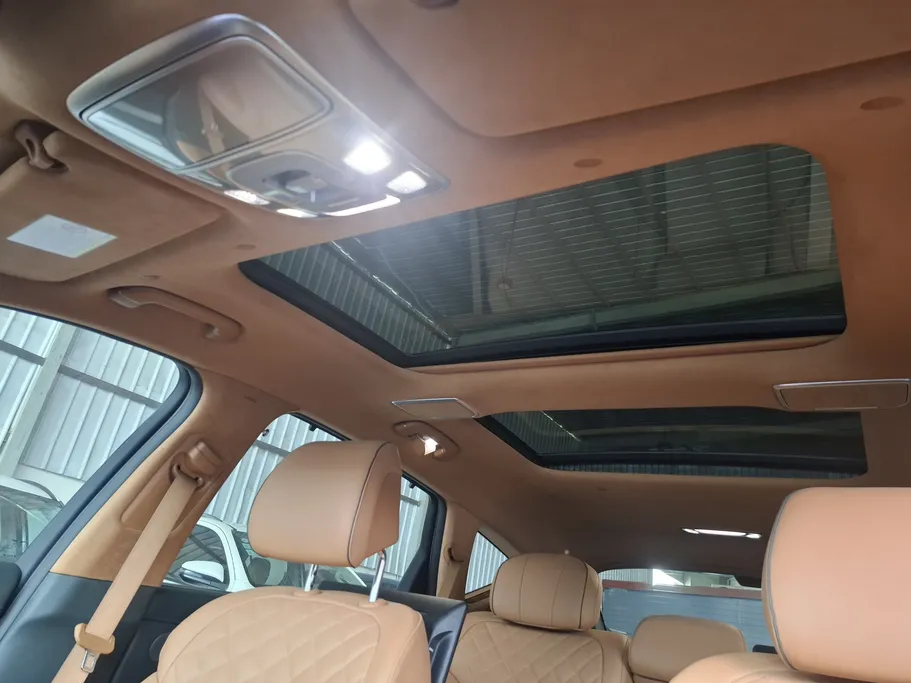 2025 Genesis GV80 Royal 