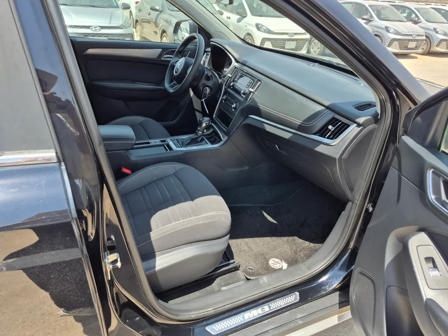 2023 MG RX5 STD 