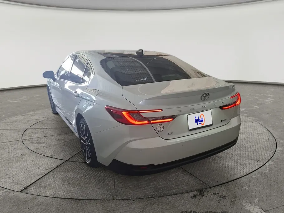 2025 Toyota Camry  LE HEV 
