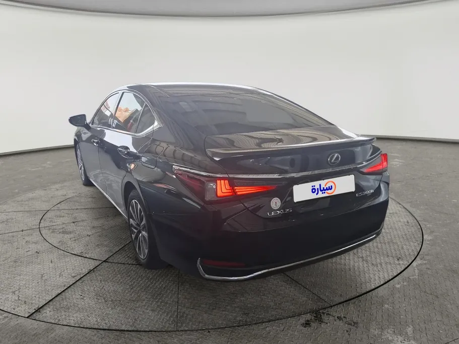 2025 Lexus ES 300 H 