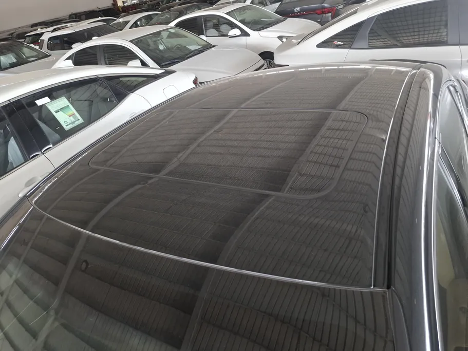 2025 Lexus ES 300 H 