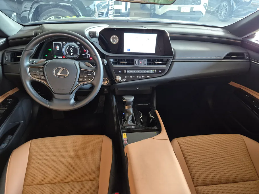 2025 Lexus ES 300 H 