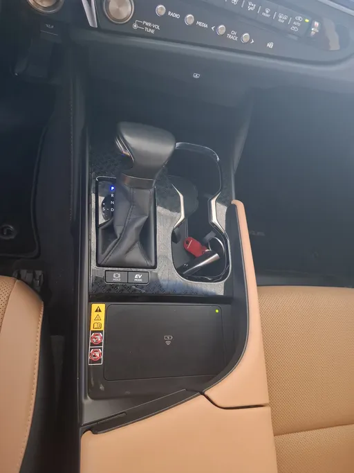 2025 Lexus ES 300 H 