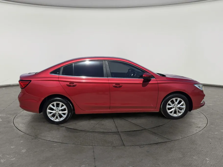 2022 MG 5 COM 
